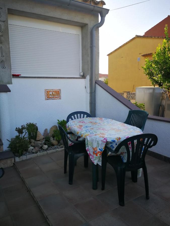 Villetta Da Carla Castello  D'Empuries Dış mekan fotoğraf